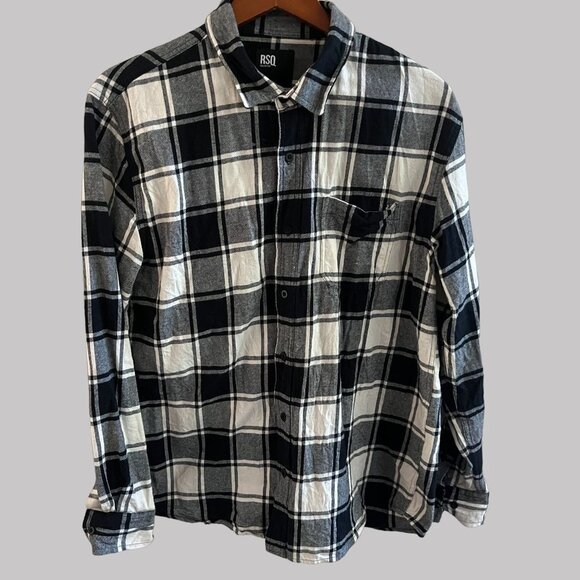 RSQ Flannel Shirt Men's L‎ Black White Check Button Up Casual Outdoors Work - Picture 2 of 10